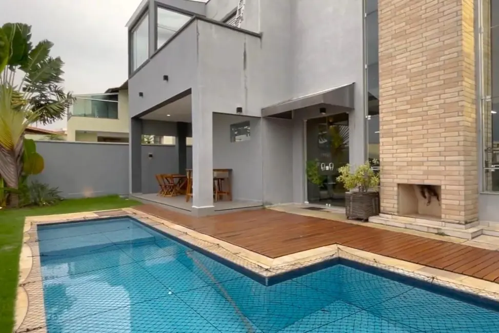 Foto 1 de Sobrado com 3 quartos à venda, 421m2 em Tarumã, Santana De Parnaiba - SP