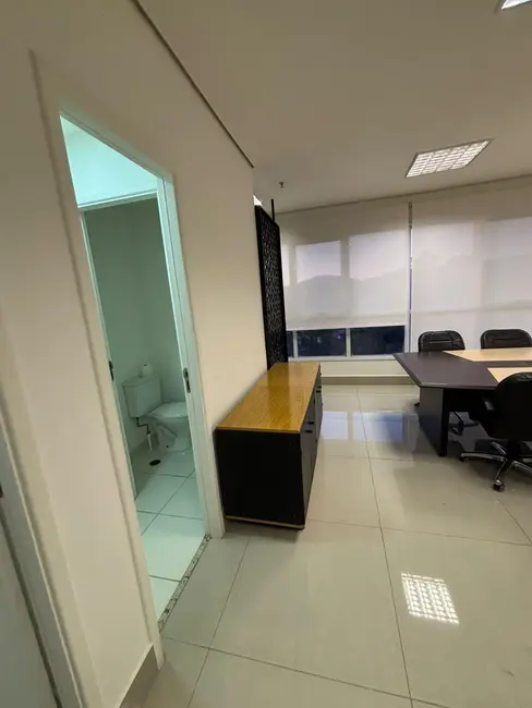 Foto 7 de Sala Comercial com 2 quartos para alugar, 86m2 em Sítio Tamboré Alphaville, Barueri - SP