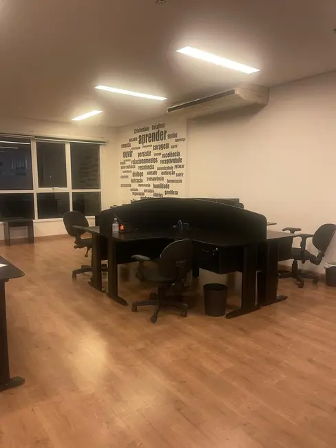 Foto 4 de Sala Comercial com 1 quarto para alugar, 81m2 em Sítio Tamboré Alphaville, Barueri - SP