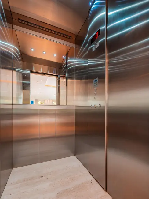 Foto 9 de Sobrado com 5 quartos à venda, 1160m2 em Barueri - SP