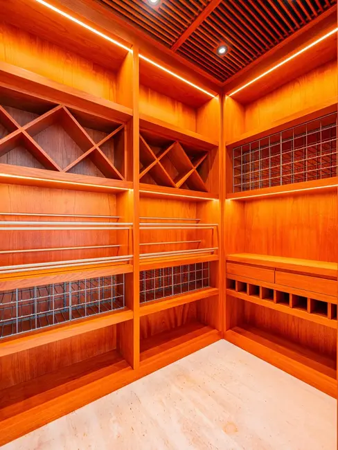 Foto 5 de Sobrado com 5 quartos à venda, 1160m2 em Barueri - SP