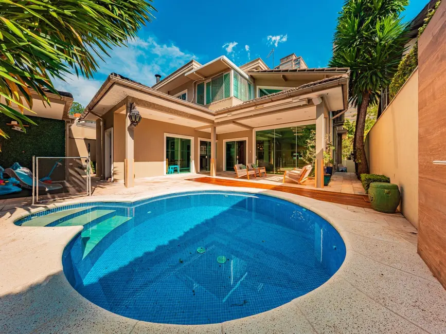 Foto 1 de Sobrado com 3 quartos à venda, 290m2 em Alphaville, Santana De Parnaiba - SP