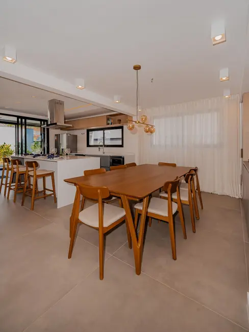 Foto 6 de Sobrado com 4 quartos à venda, 318m2 em Alphaville, Santana De Parnaiba - SP