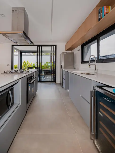 Foto 2 de Sobrado com 4 quartos à venda, 318m2 em Alphaville, Santana De Parnaiba - SP