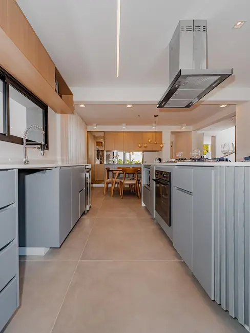 Foto 4 de Sobrado com 4 quartos à venda, 318m2 em Alphaville, Santana De Parnaiba - SP