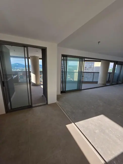 Foto 3 de Apartamento com 3 quartos à venda, 180m2 em Alphaville Conde II, Barueri - SP