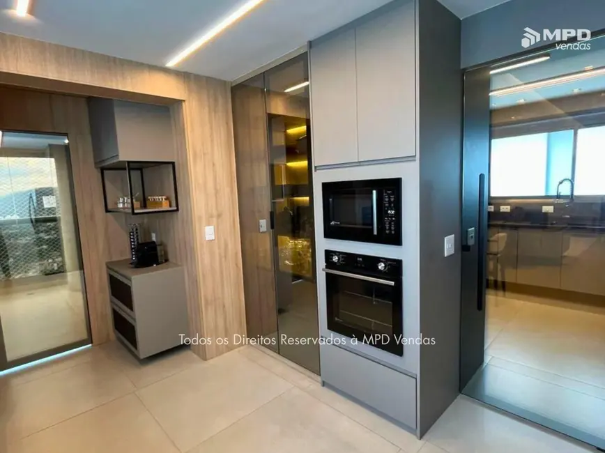 Foto 8 de Apartamento com 3 quartos à venda, 180m2 em Alphaville Conde II, Barueri - SP