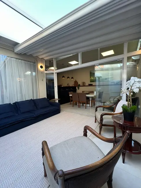 Foto 9 de Casa com 3 quartos para alugar, 300m2 em Tamboré, Santana De Parnaiba - SP