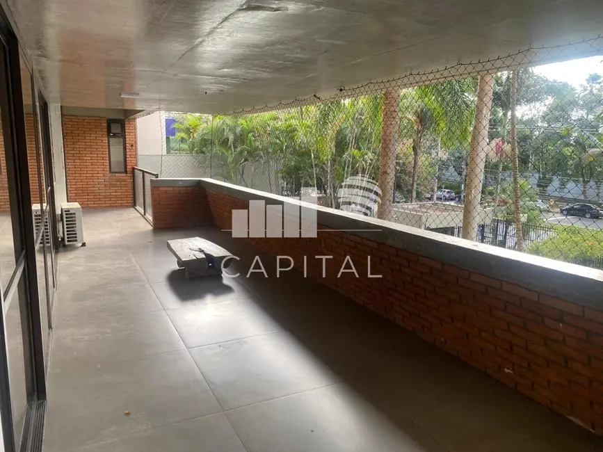 Apartamento com 4 quartos para alugar, 320m2 em Alphaville Industrial, Barueri - SP - imagem 5 Foto 5 de Apartamento com 4 quartos para alugar, 320m2 em Alphaville Industrial, Barueri - SP