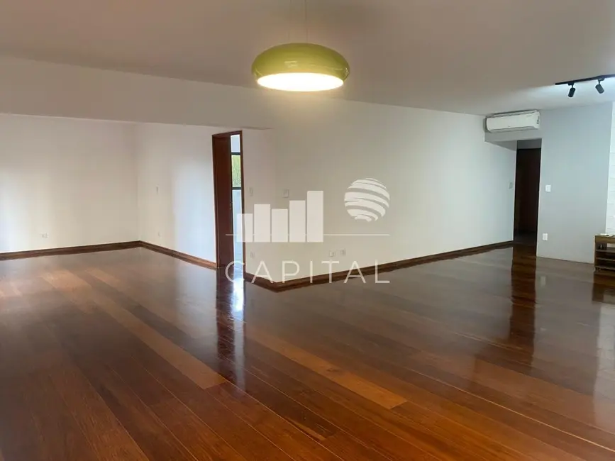 Apartamento com 4 quartos para alugar, 320m2 em Alphaville Industrial, Barueri - SP - imagem 3 Foto 3 de Apartamento com 4 quartos para alugar, 320m2 em Alphaville Industrial, Barueri - SP