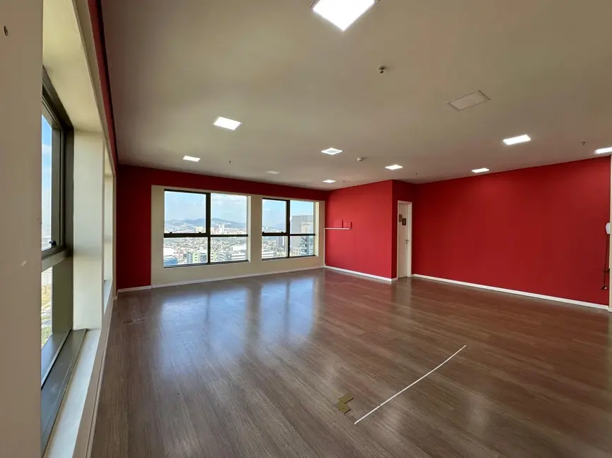 Foto 2 de Sala Comercial com 1 quarto para alugar, 87m2 em Barueri - SP