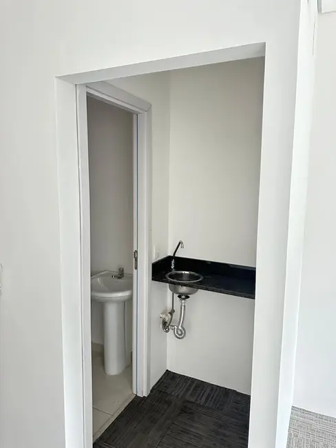 Foto 4 de Sala Comercial com 1 quarto para alugar, 30m2 em Santana De Parnaiba - SP