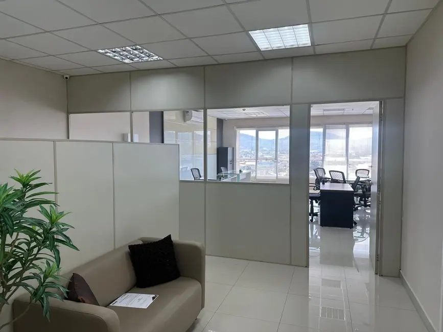 Foto 2 de Sala Comercial com 2 quartos para alugar, 81m2 em Sítio Tamboré Alphaville, Barueri - SP