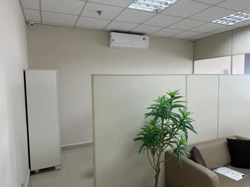 Foto 1 de Sala Comercial com 2 quartos para alugar, 81m2 em Sítio Tamboré Alphaville, Barueri - SP