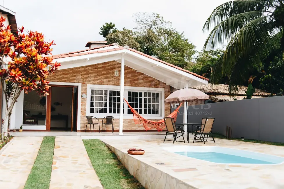 Foto 1 de Casa com 4 quartos à venda, 162m2 em Ilhabela - SP