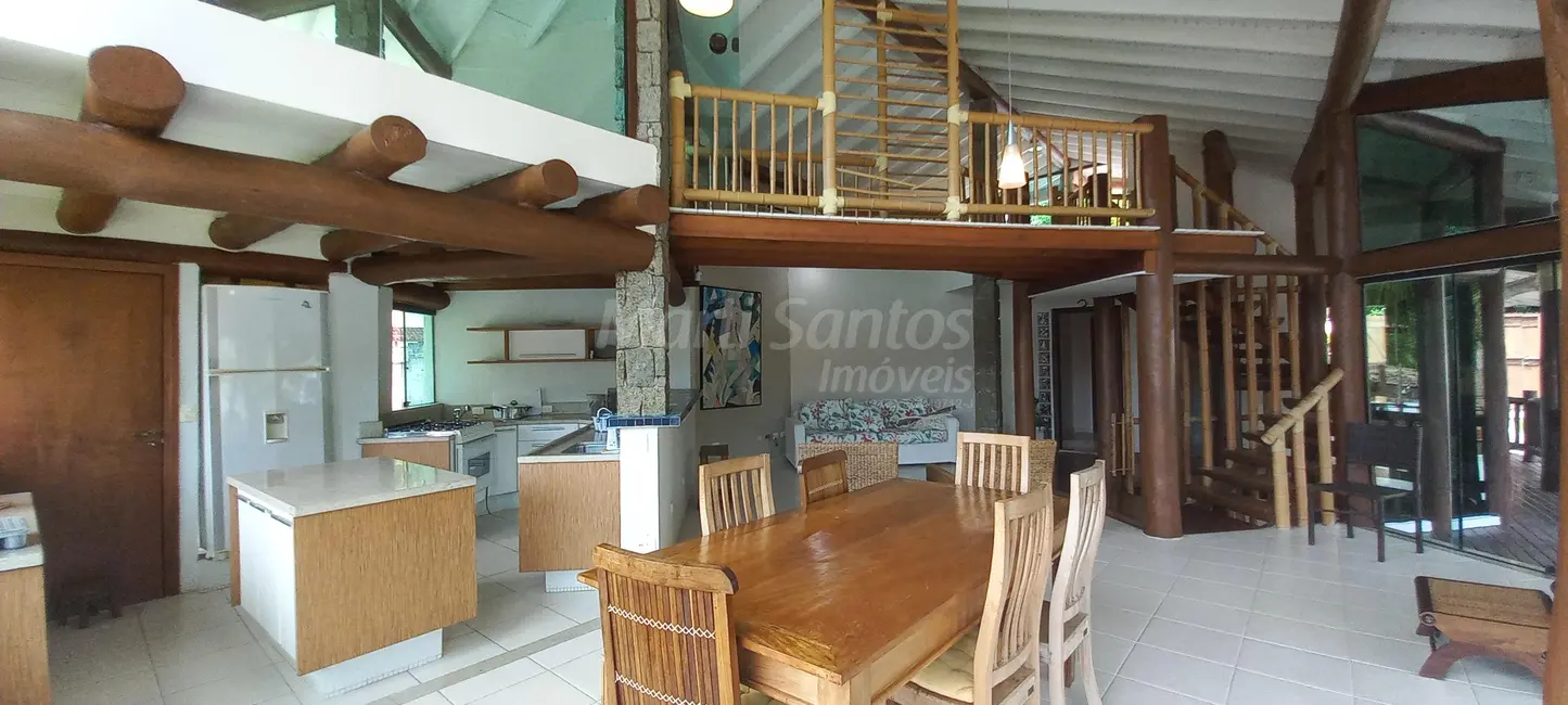 Casa com 4 quartos à venda, 360m2 em Ilhabela - SP - imagem 3 Foto 3 de Casa com 4 quartos à venda, 360m2 em Ilhabela - SP