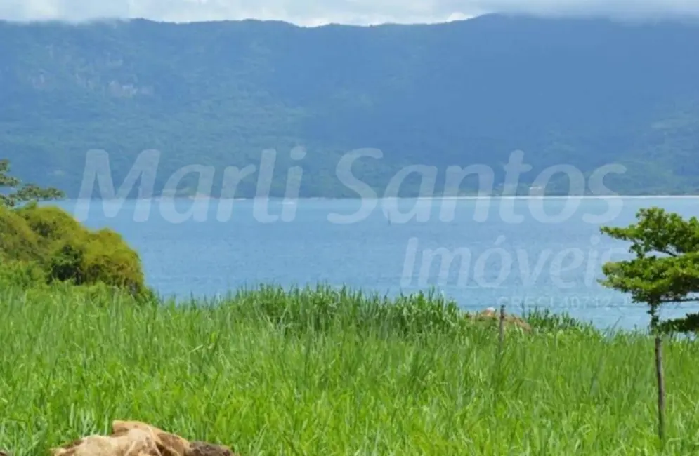 Foto 1 de Terreno / Lote à venda, 1800m2 em Ilhabela - SP