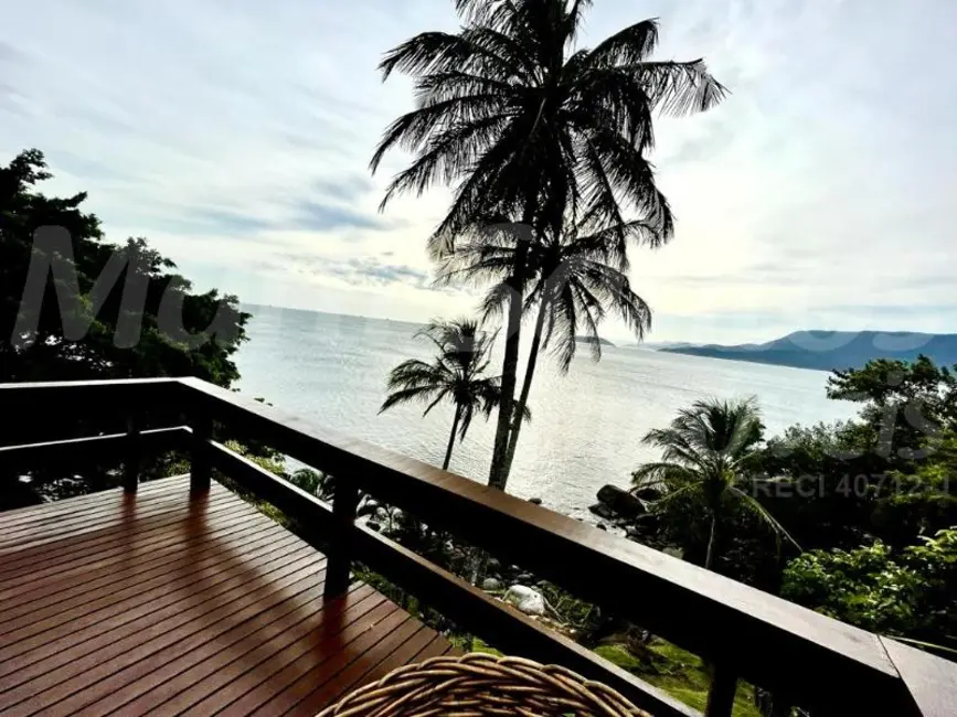 Foto 4 de Casa com 5 quartos à venda, 217m2 em Ilhabela - SP
