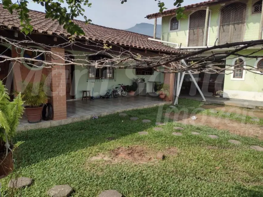 Foto 1 de Casa com 4 quartos à venda, 373m2 em Barra Velha, Ilhabela - SP