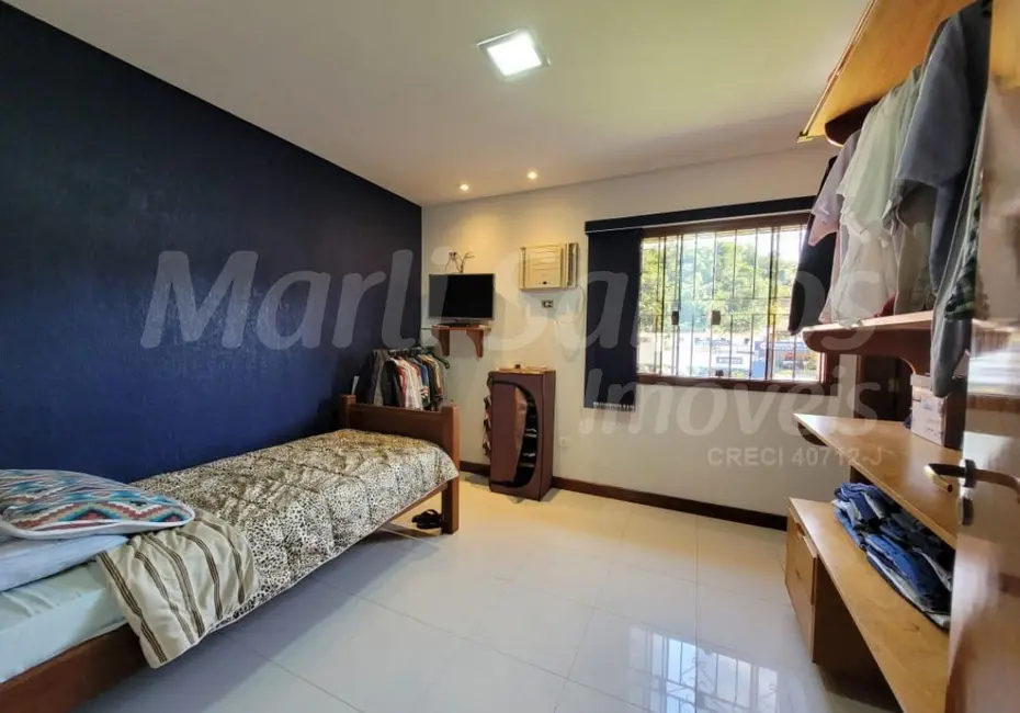 Foto 7 de Casa com 6 quartos à venda, 287m2 em Barra Velha, Ilhabela - SP