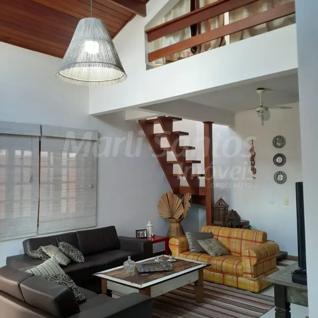 Foto 1 de Casa com 5 quartos à venda, 179m2 em Ilhabela - SP