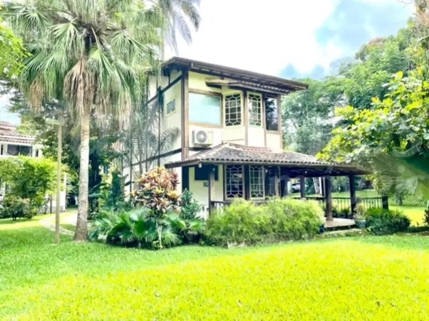 Foto 2 de Casa de Condomínio com 2 quartos à venda, 138m2 em Ilhabela - SP