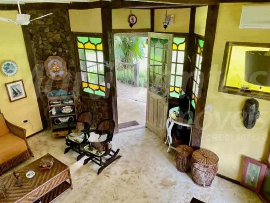 Foto 6 de Casa de Condomínio com 2 quartos à venda, 138m2 em Ilhabela - SP