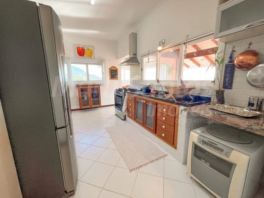 Foto 7 de Casa com 4 quartos à venda, 203m2 em Ilhabela - SP