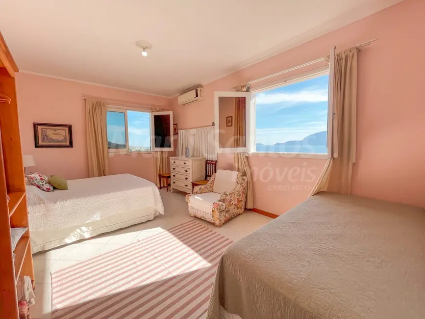 Foto 9 de Casa com 4 quartos à venda, 203m2 em Ilhabela - SP