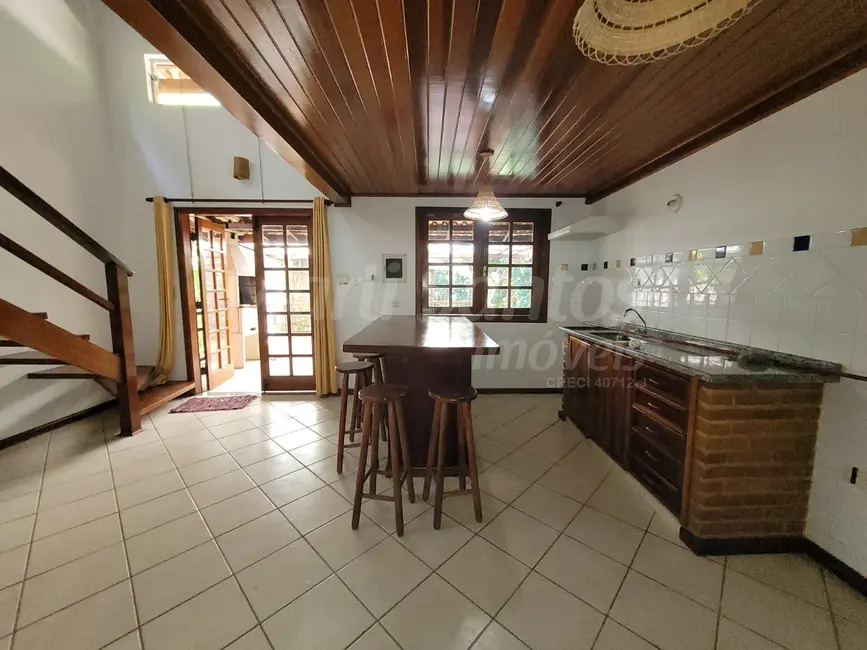 Foto 1 de Casa de Condomínio com 2 quartos para alugar, 75m2 em Ilhabela - SP