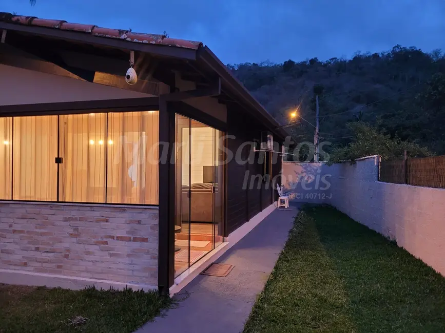 Foto 3 de Casa com 3 quartos à venda, 160m2 em Ilhabela - SP