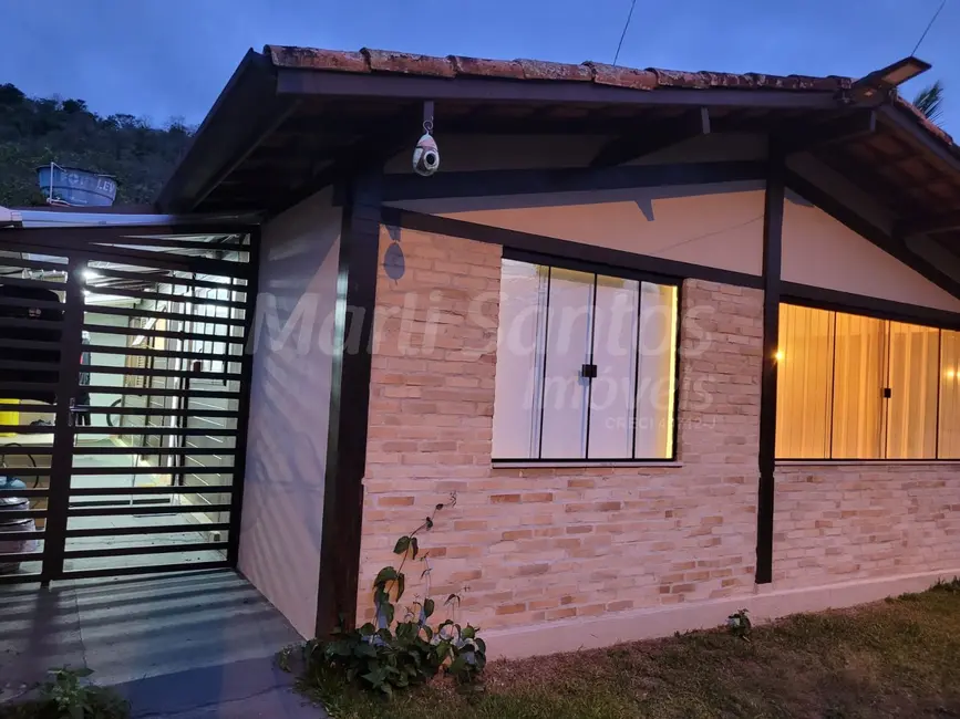 Foto 2 de Casa com 3 quartos à venda, 160m2 em Ilhabela - SP