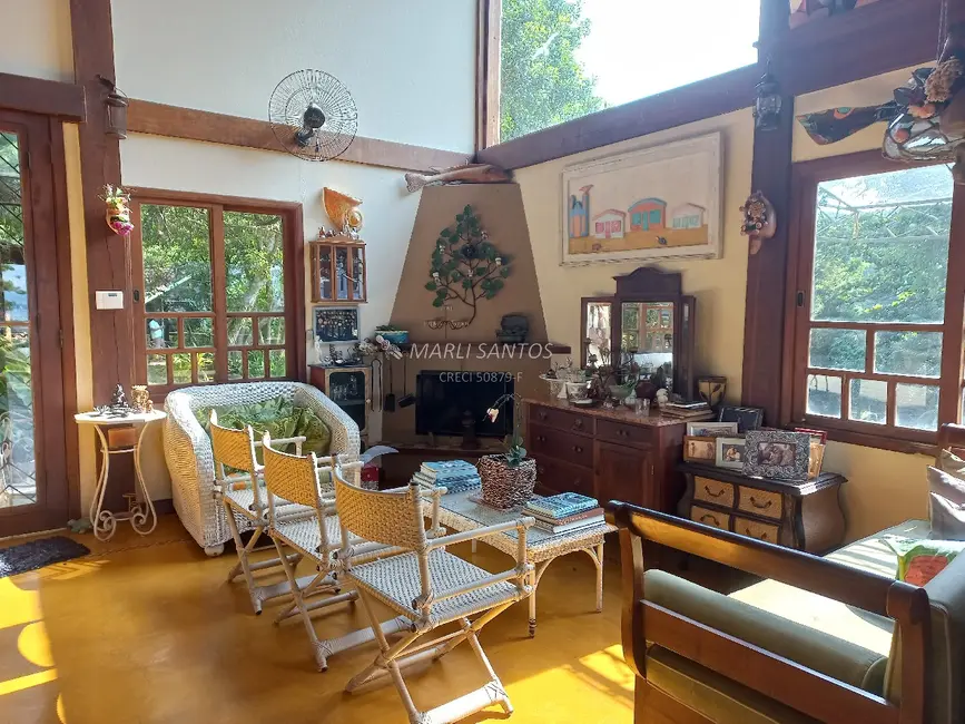 Foto 3 de Casa com 3 quartos à venda, 220m2 em Barra Velha, Ilhabela - SP