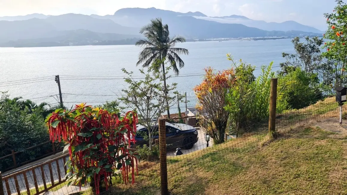Foto 6 de Casa com 2 quartos à venda, 150m2 em Ilhabela - SP