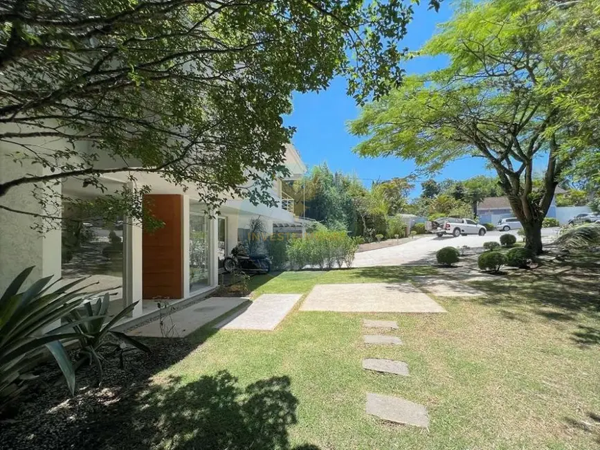 Casa de Condomínio com 4 quartos à venda, 542m2 em Jandira - SP - imagem 3 Foto 3 de Casa de Condomínio com 4 quartos à venda, 542m2 em Jandira - SP