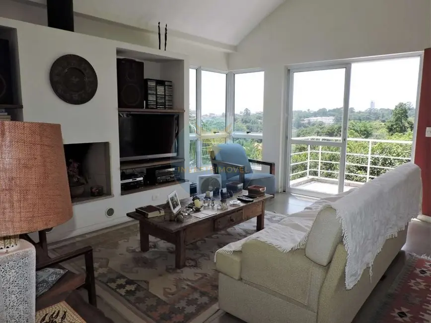 Casa de Condomínio com 3 quartos à venda, 275m2 em Granja Viana, Cotia - SP - imagem 9 Foto 9 de Casa de Condomínio com 3 quartos à venda, 275m2 em Granja Viana, Cotia - SP