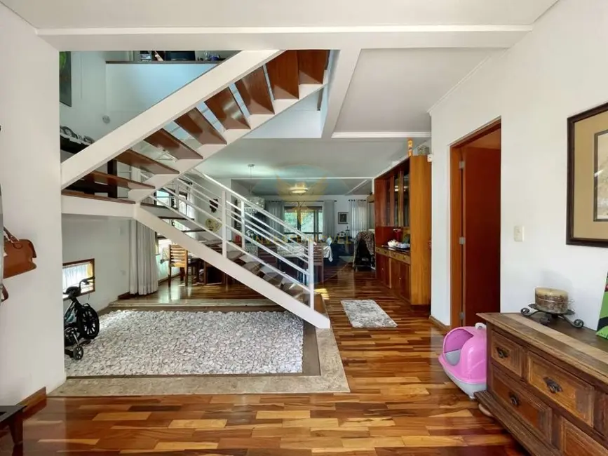 Foto 5 de Casa de Condomínio com 3 quartos à venda, 358m2 em Granja Viana, Carapicuiba - SP