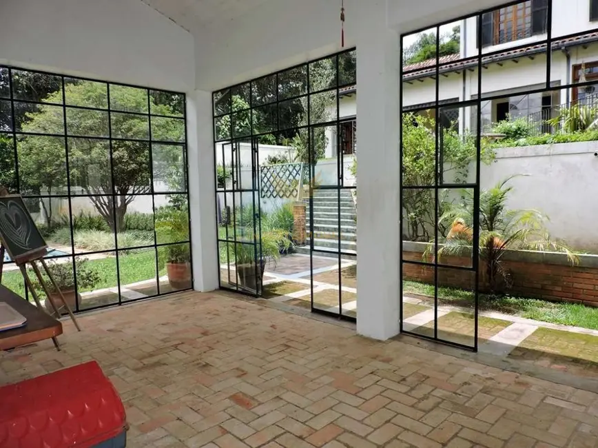 Casa de Condomínio com 4 quartos à venda, 444m2 em Jandira - SP - imagem 3 Foto 3 de Casa de Condomínio com 4 quartos à venda, 444m2 em Jandira - SP