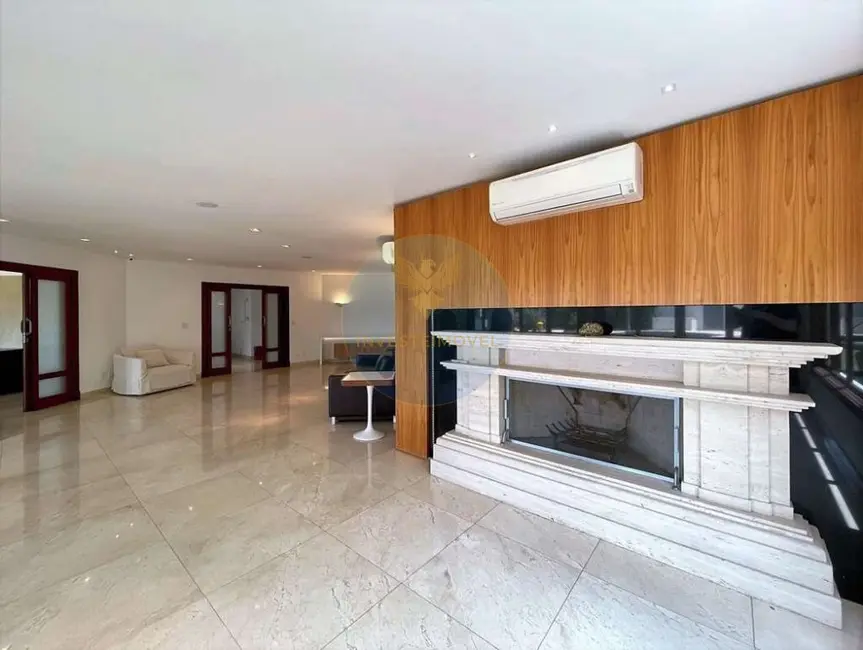 Casa de Condomínio com 5 quartos à venda, 752m2 em Granja Viana, Cotia - SP - imagem 8 Foto 8 de Casa de Condomínio com 5 quartos à venda, 752m2 em Granja Viana, Cotia - SP