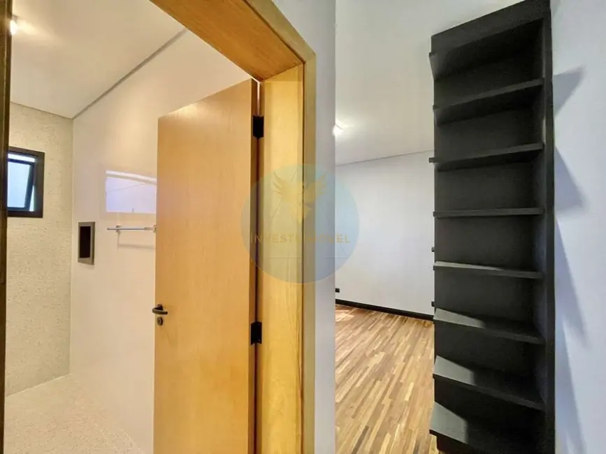 Casa de Condomínio com 3 quartos à venda, 321m2 em Granja Viana, Cotia - SP - imagem 5 Foto 5 de Casa de Condomínio com 3 quartos à venda, 321m2 em Granja Viana, Cotia - SP