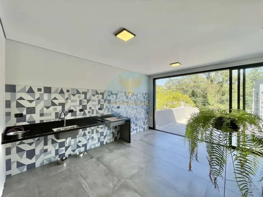 Casa de Condomínio com 3 quartos à venda, 321m2 em Granja Viana, Cotia - SP - imagem 4 Foto 4 de Casa de Condomínio com 3 quartos à venda, 321m2 em Granja Viana, Cotia - SP