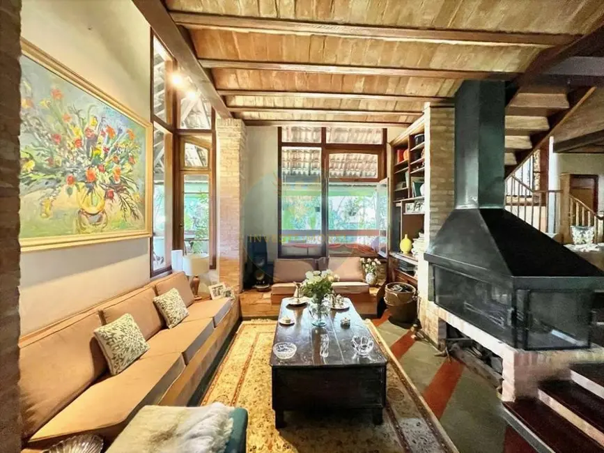 Casa de Condomínio com 3 quartos à venda, 364m2 em Granja Viana, Carapicuiba - SP - imagem 7 Foto 7 de Casa de Condomínio com 3 quartos à venda, 364m2 em Granja Viana, Carapicuiba - SP