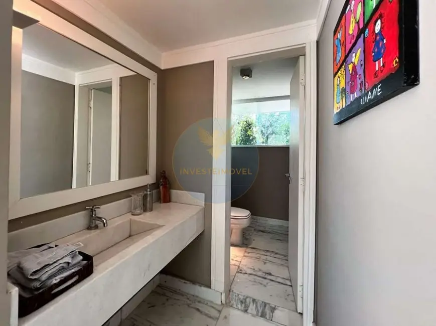 Foto 5 de Casa de Condomínio com 4 quartos para alugar, 542m2 em Jandira - SP