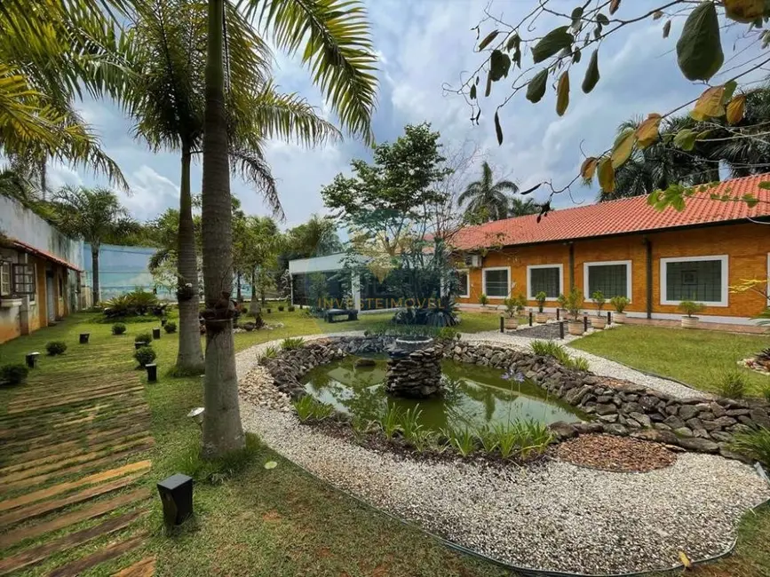 Casa com 4 quartos à venda, 648m2 em Granja Viana, Cotia - SP - imagem 1 Foto 1 de Casa com 4 quartos à venda, 648m2 em Granja Viana, Cotia - SP