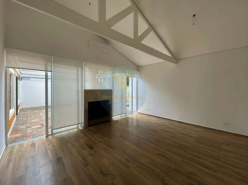 Casa com 4 quartos à venda, 648m2 em Granja Viana, Cotia - SP - imagem 9 Foto 9 de Casa com 4 quartos à venda, 648m2 em Granja Viana, Cotia - SP