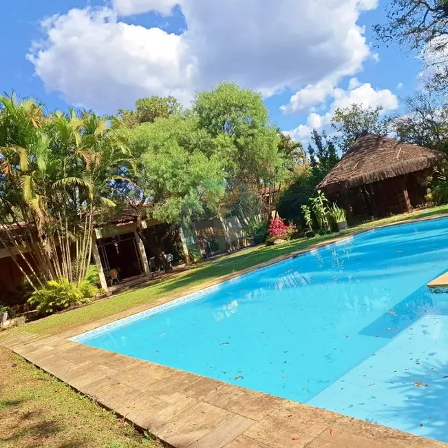 Casa de Condomínio com 3 quartos à venda, 289m2 em Granja Viana, Cotia - SP - imagem 4 Foto 4 de Casa de Condomínio com 3 quartos à venda, 289m2 em Granja Viana, Cotia - SP