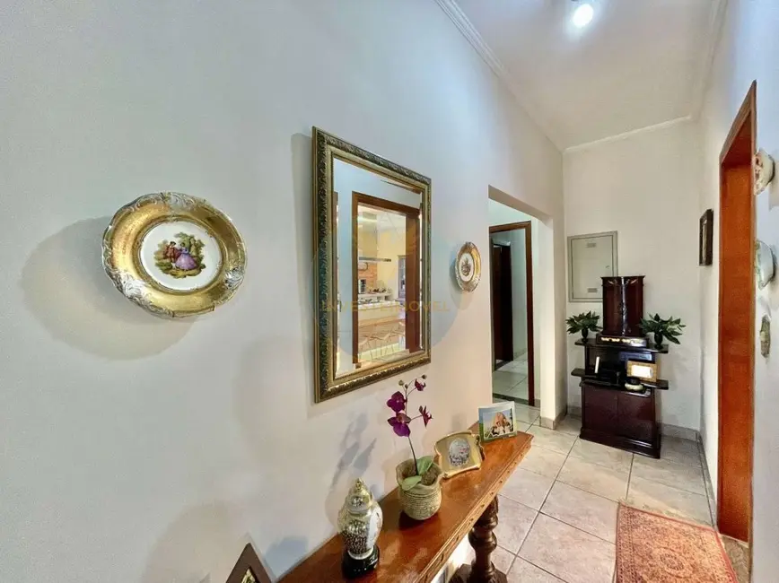 Casa de Condomínio com 3 quartos à venda, 412m2 em Granja Viana, Carapicuiba - SP - imagem 6 Foto 6 de Casa de Condomínio com 3 quartos à venda, 412m2 em Granja Viana, Carapicuiba - SP