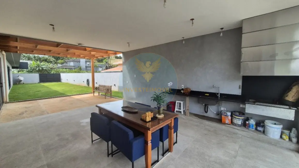 Casa de Condomínio com 3 quartos à venda, 375m2 em Granja Viana, Cotia - SP - imagem 4 Foto 4 de Casa de Condomínio com 3 quartos à venda, 375m2 em Granja Viana, Cotia - SP