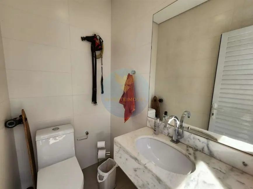 Foto 6 de Casa com 3 quartos à venda, 304m2 em Granja Viana, Carapicuiba - SP