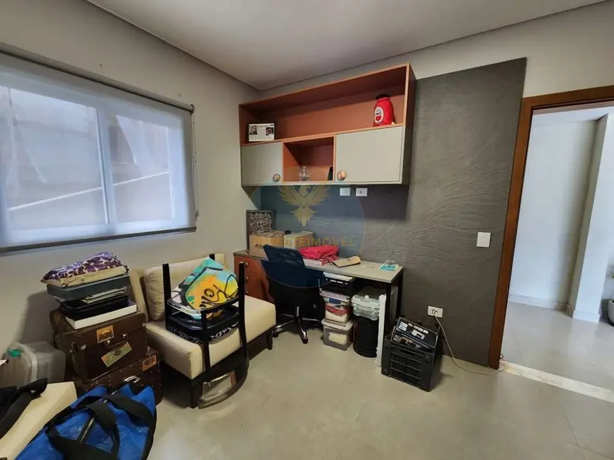 Foto 8 de Casa com 3 quartos à venda, 304m2 em Granja Viana, Carapicuiba - SP